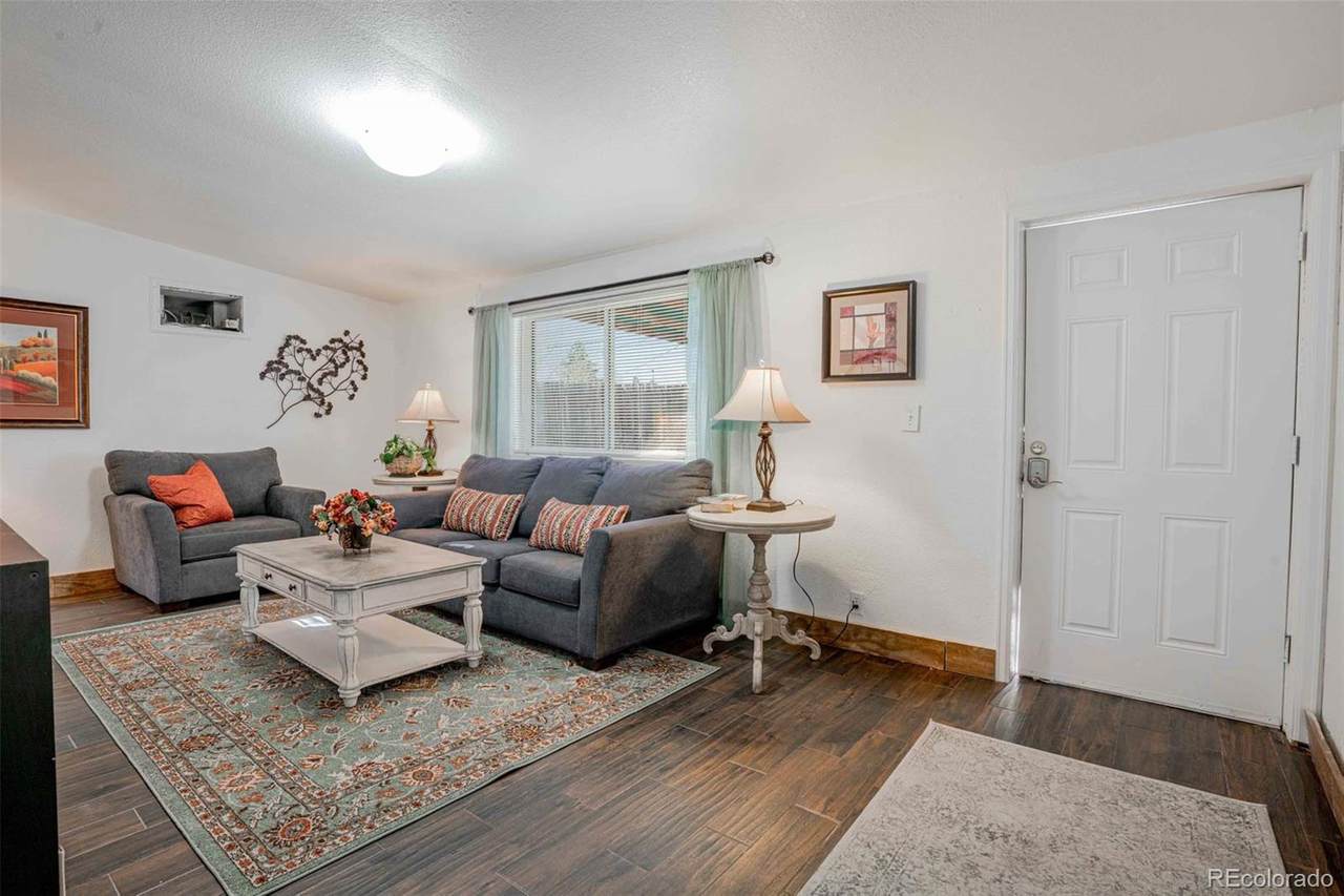 584 Stuart Street - Photo 1