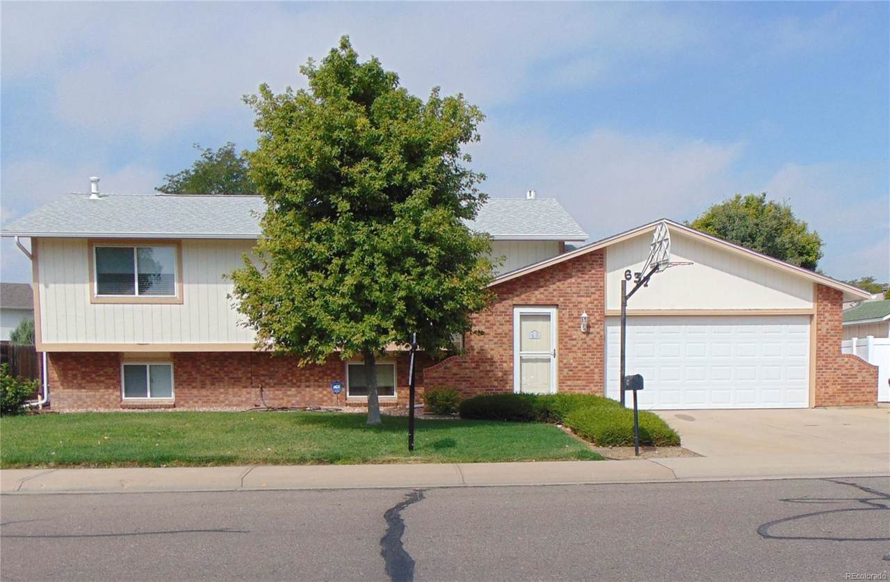 637 Voiles Drive - Photo 1