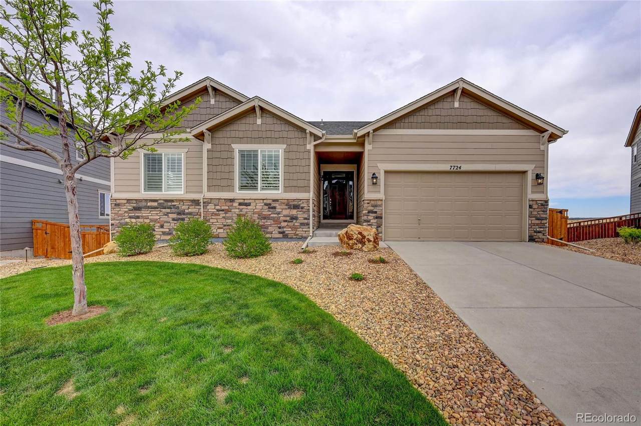 7724 Oasis Drive - Photo 1