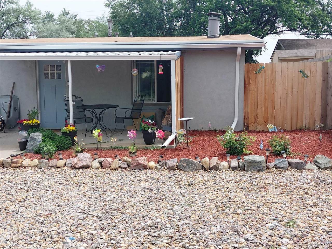318 Ash Street - Photo 1