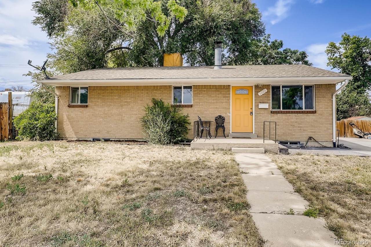 1001 Drake Street - Photo 1