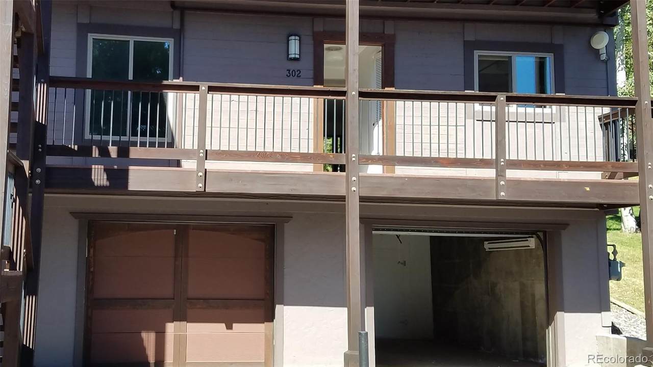 2950 Columbine Drive - Photo 1