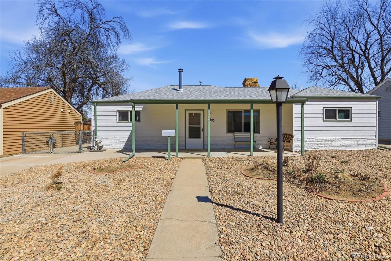 800 Vaughn Street - Photo 1