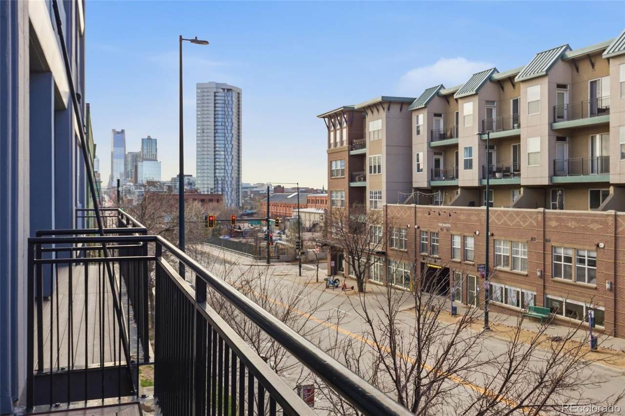 2525 15th Street - Photo 1