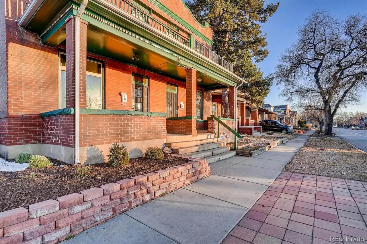 300 Lincoln Street - Photo 1