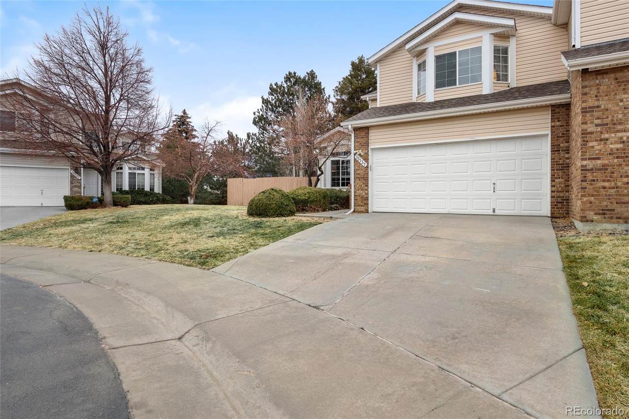 15137 Nassau Avenue - Photo 1