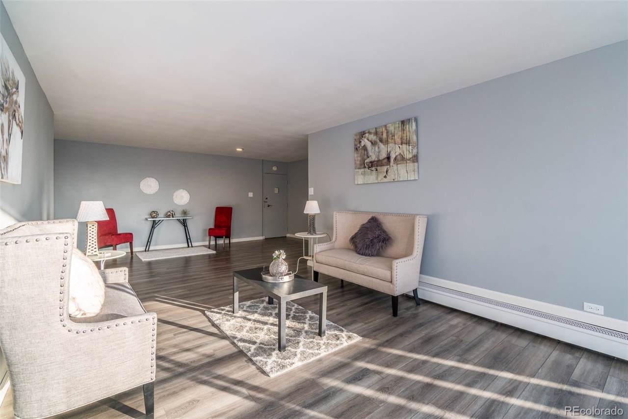 1111 Ash Street - Photo 1