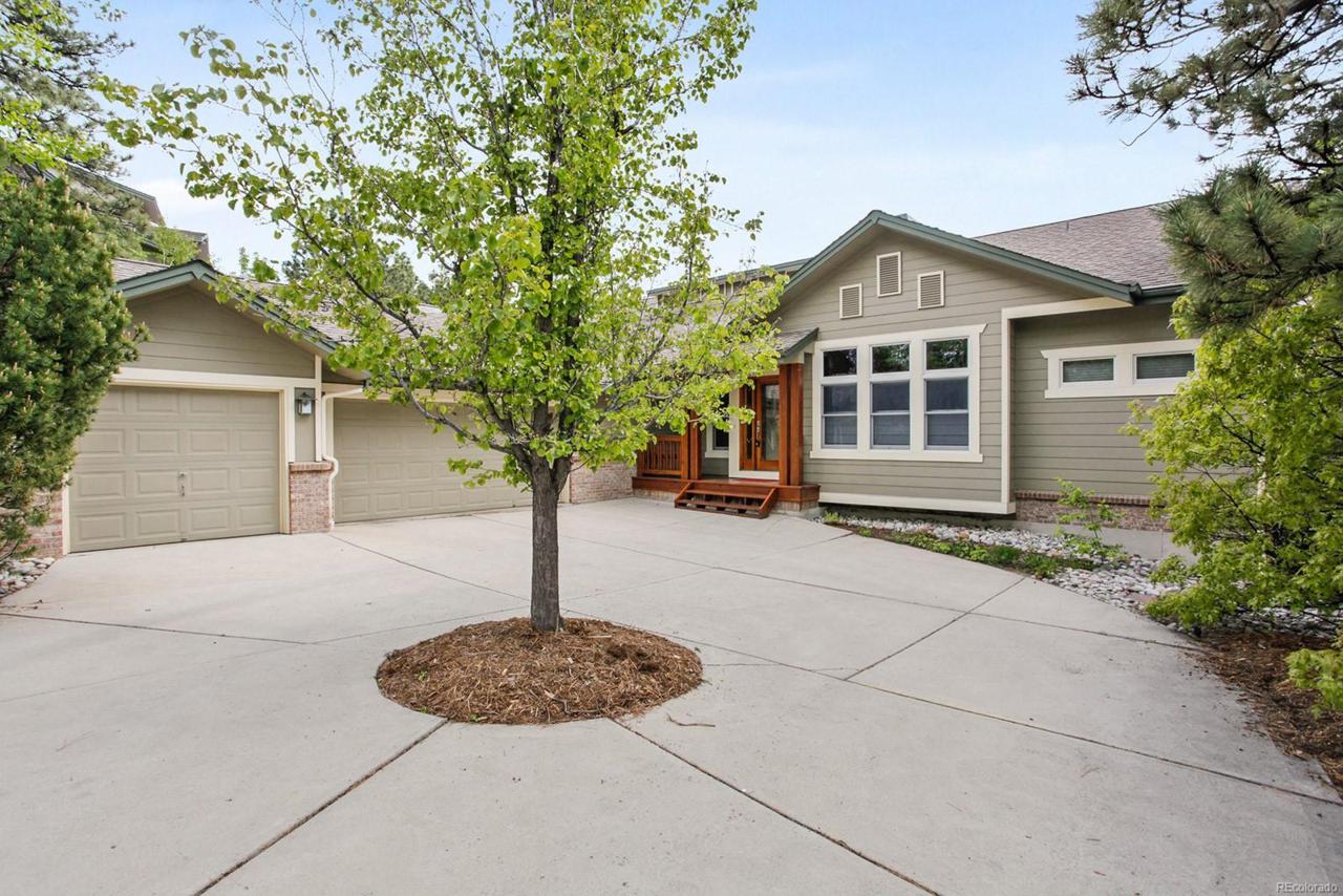 7084 Forest Ridge Circle - Photo 1