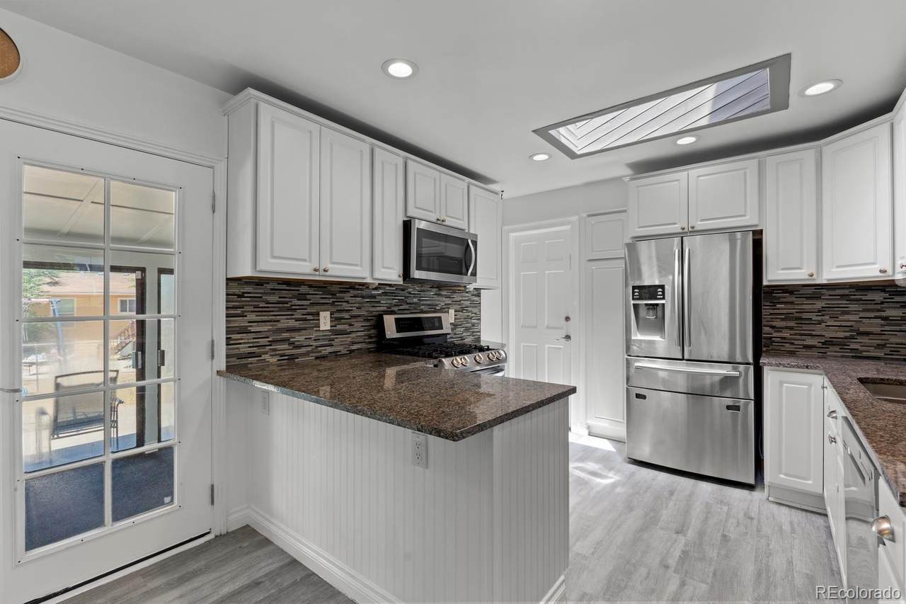 659 Newark Court - Photo 1