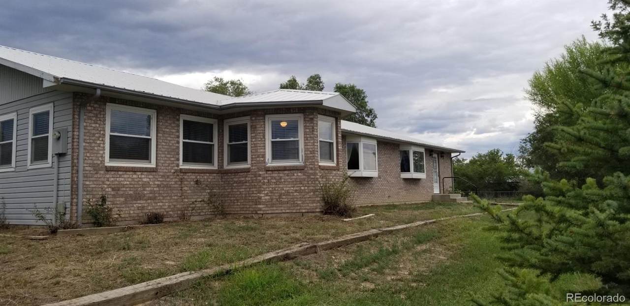1075 12th Street - Photo 1