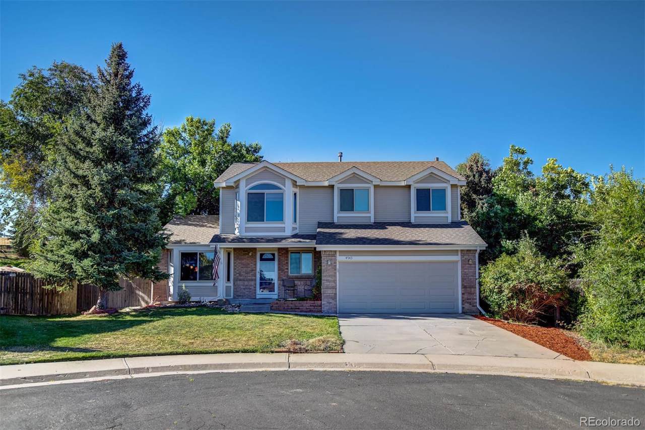 4943 Robb Way - Photo 1