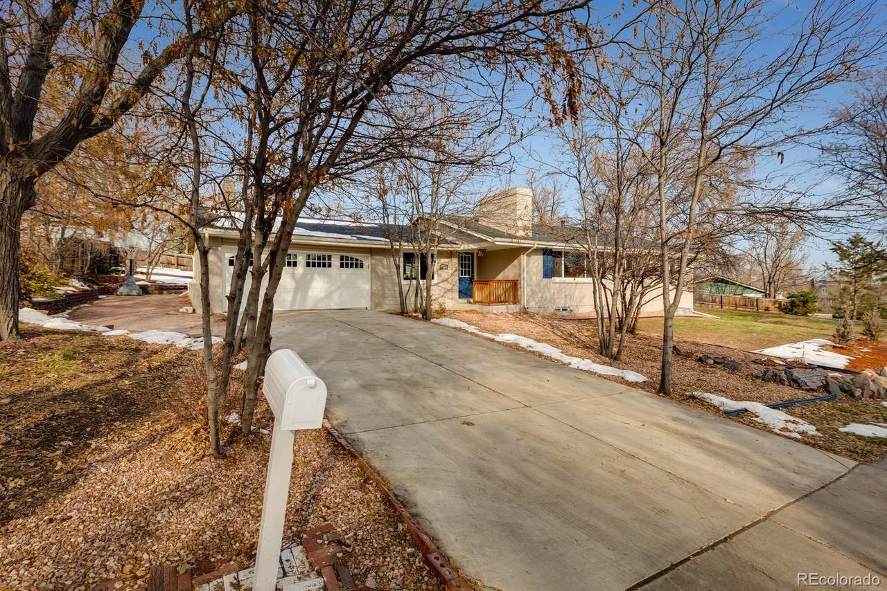 11715 Swadley Drive - Photo 1