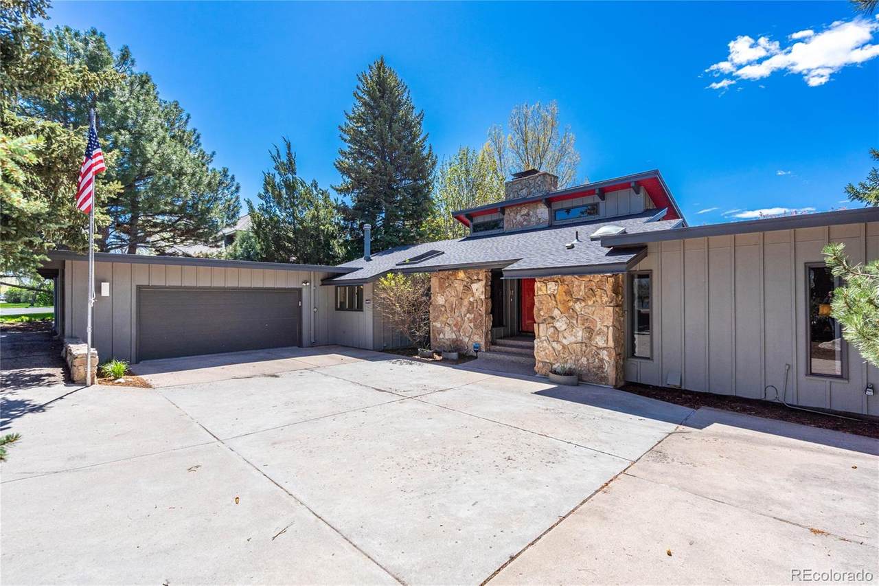 1609 Country Club Road - Photo 1