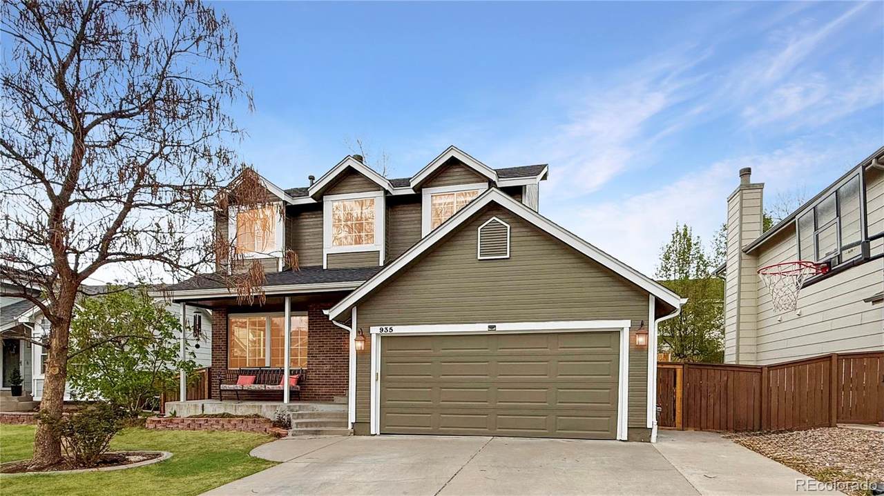 935 Brittany Way - Photo 1