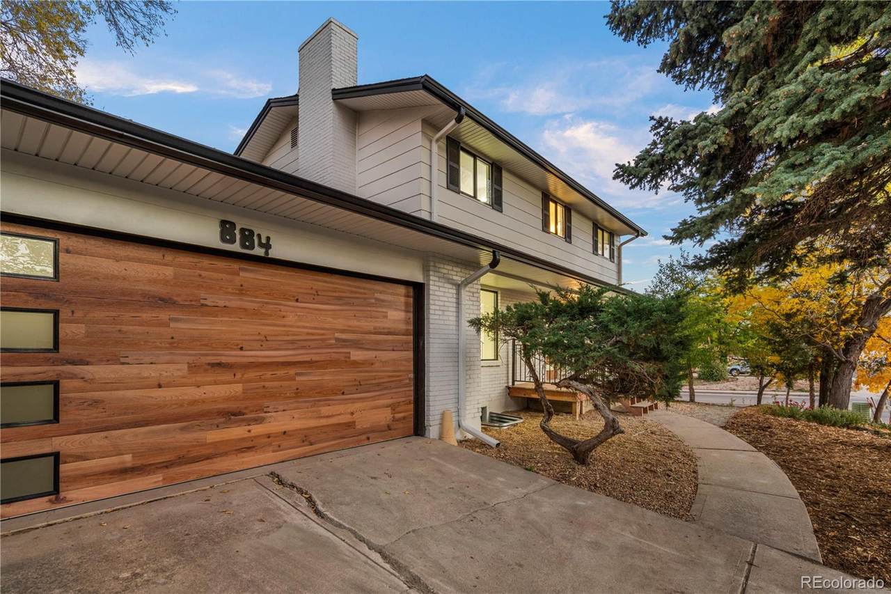 884 Lewis Street - Photo 1