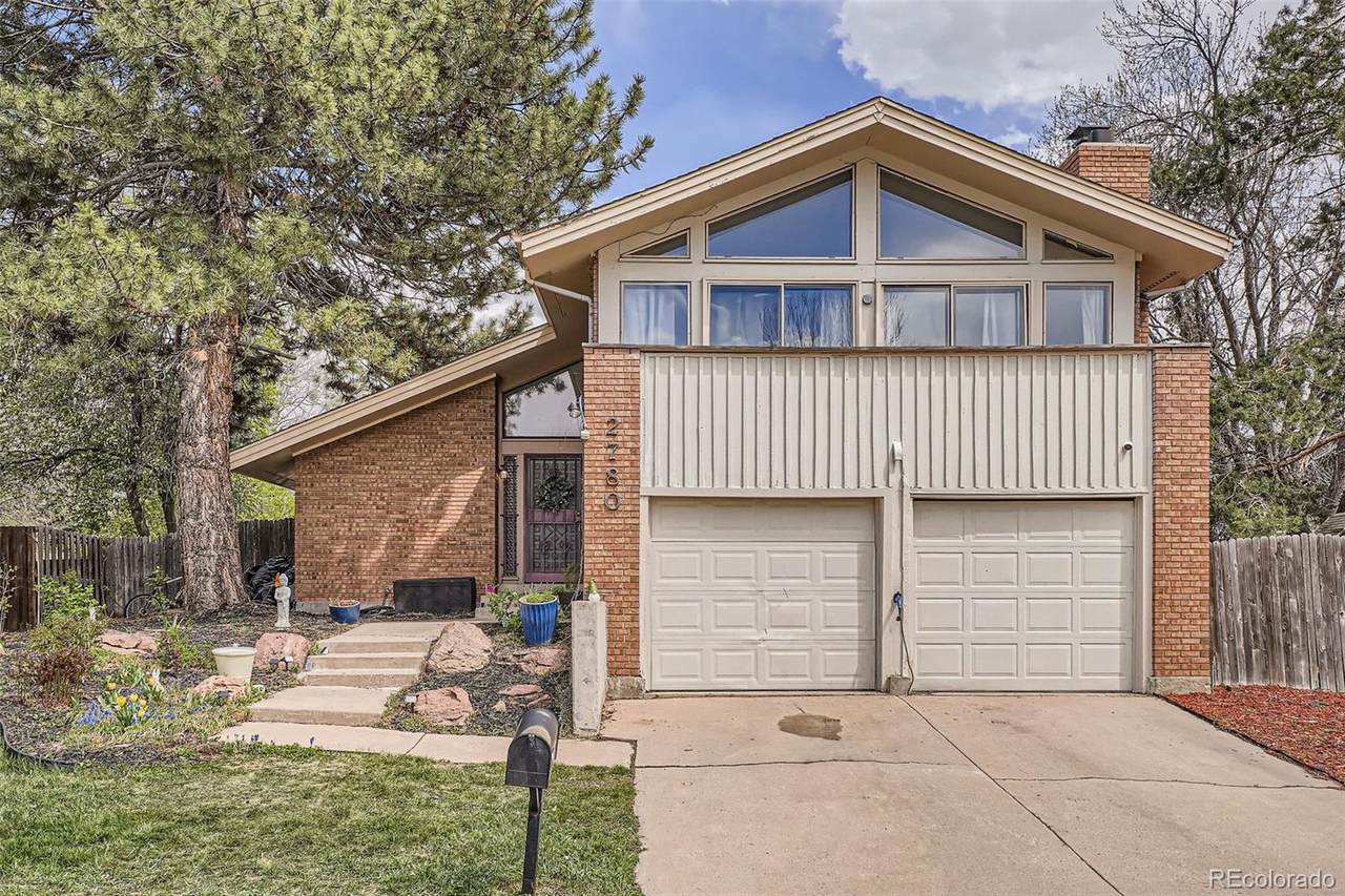 2780 Oakland Circle - Photo 1