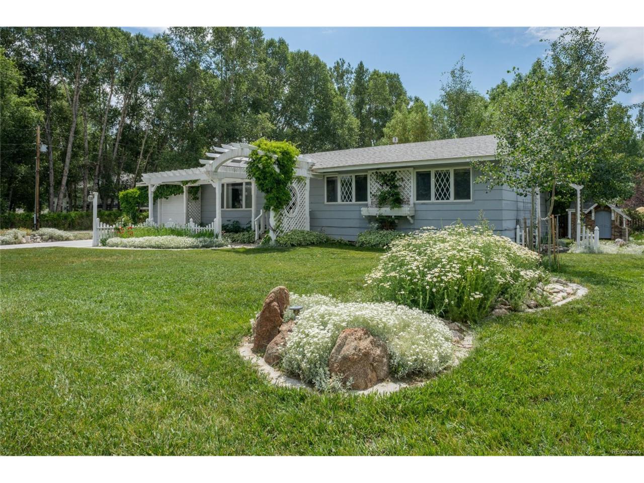 811 Main Street - Photo 1