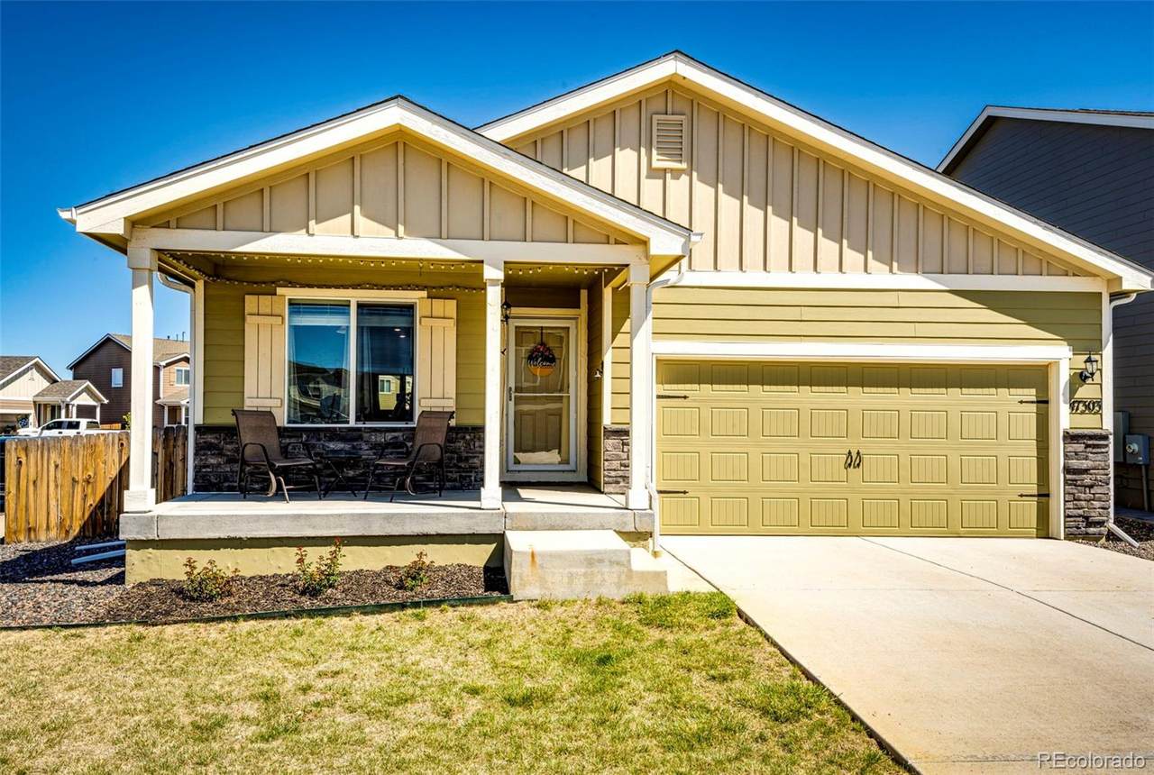 47303 Iris Avenue - Photo 1