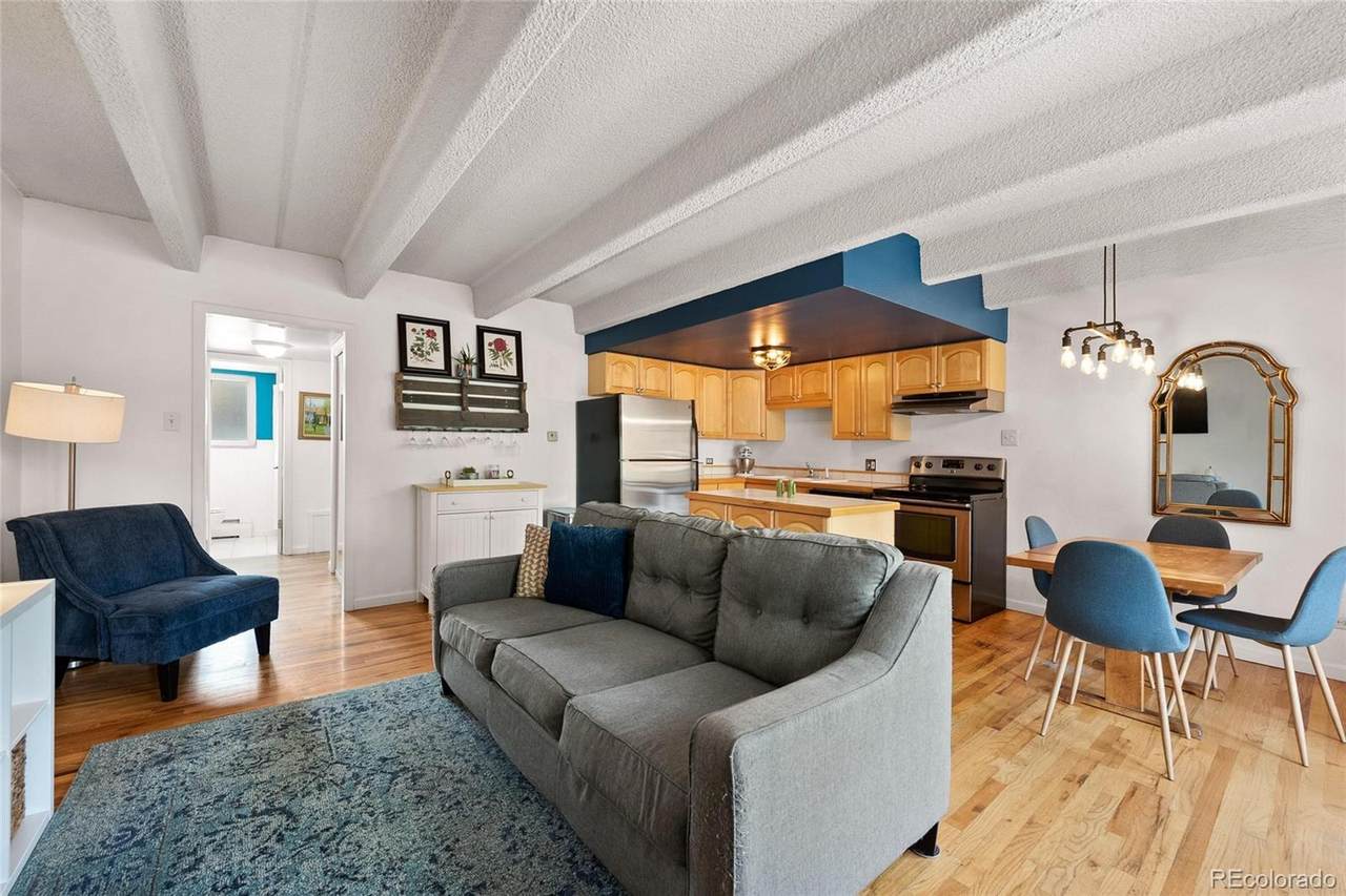 33 Corona Street - Photo 1