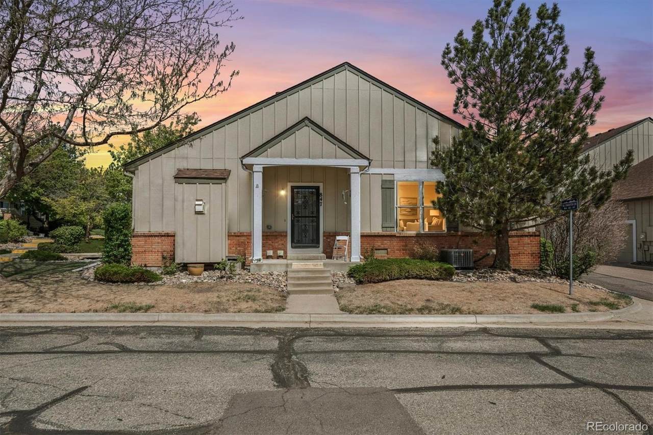 847 Evanston Circle - Photo 1