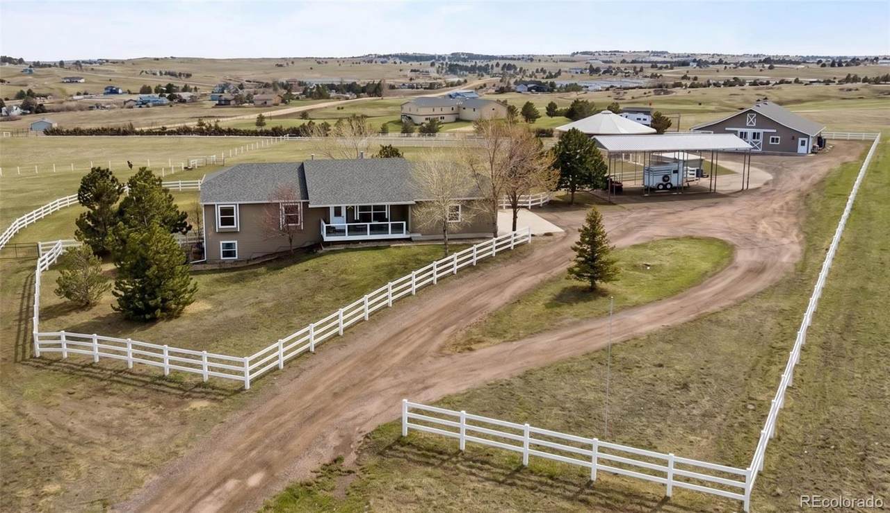 6620 Shannon Circle - Photo 1