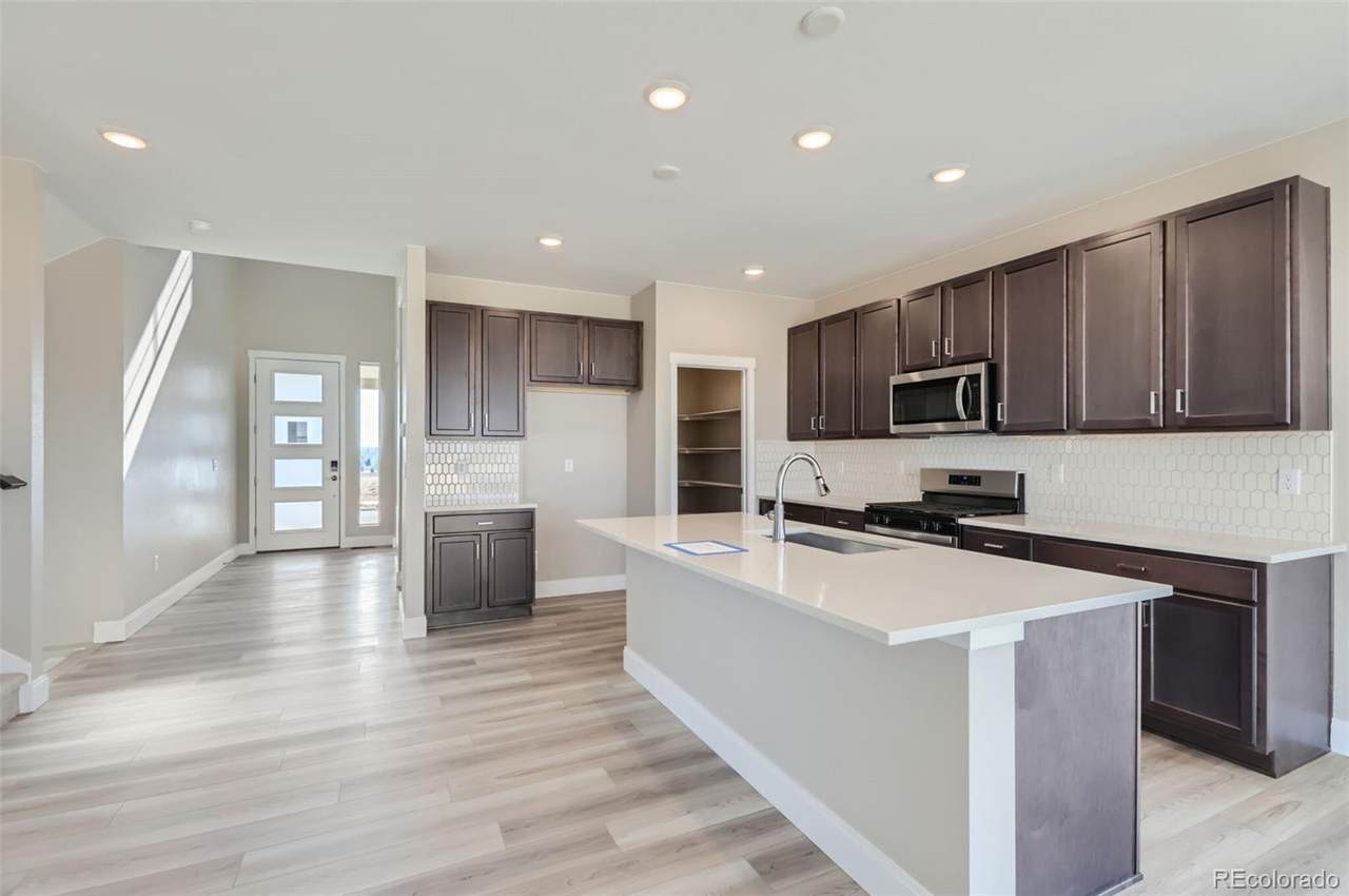 5460 Green Thumb Avenue - Photo 1