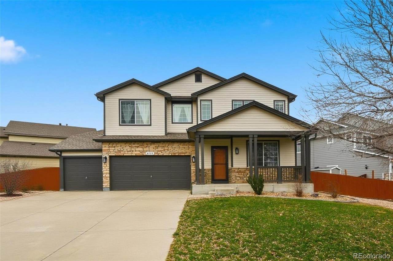 6718 Thistle Ridge Avenue - Photo 1