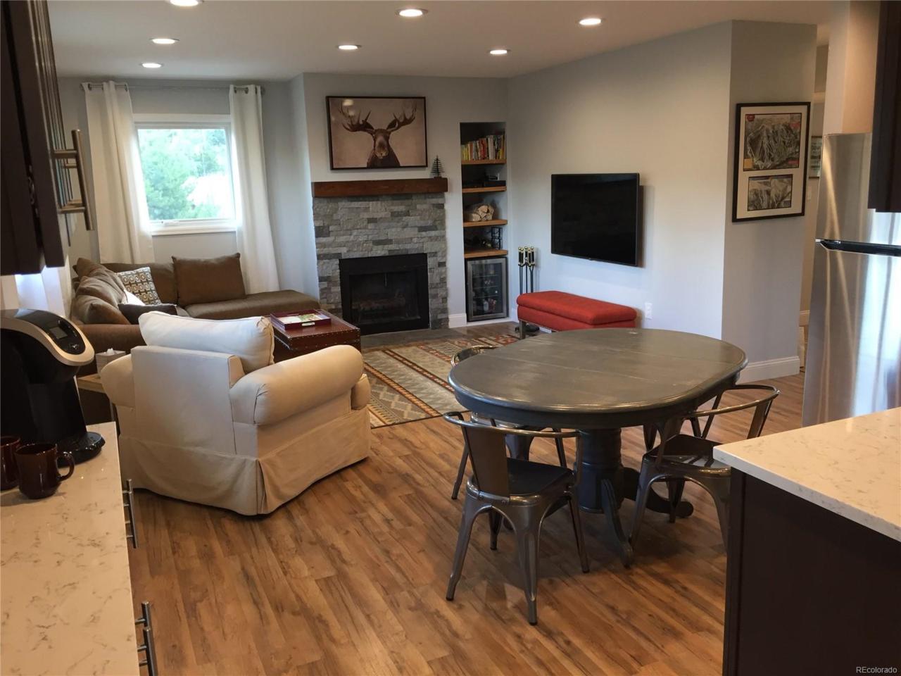 216 Pitkin Street - Photo 1