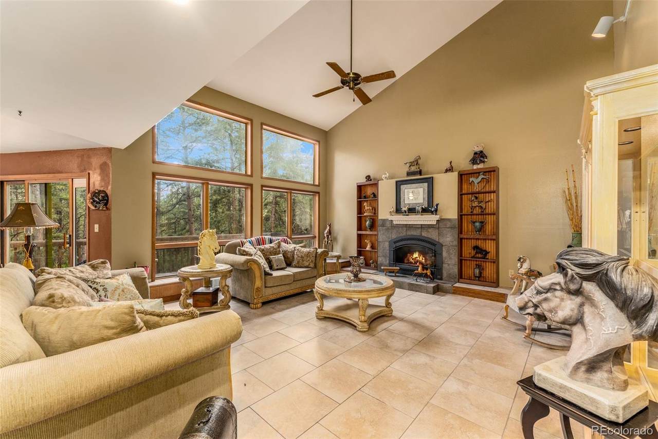 811 Nob Hill Trail - Photo 1