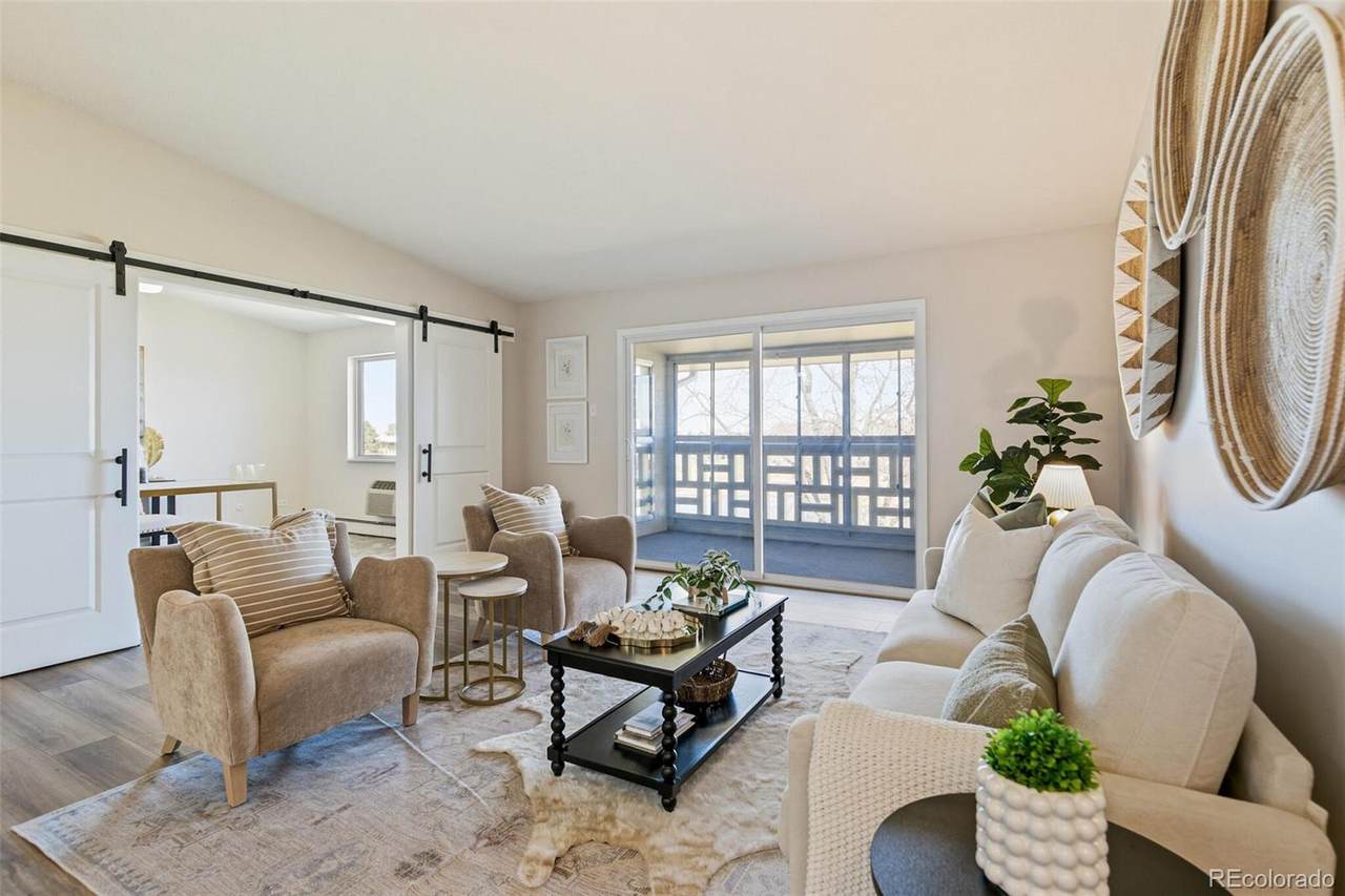 690 Alton Way - Photo 1