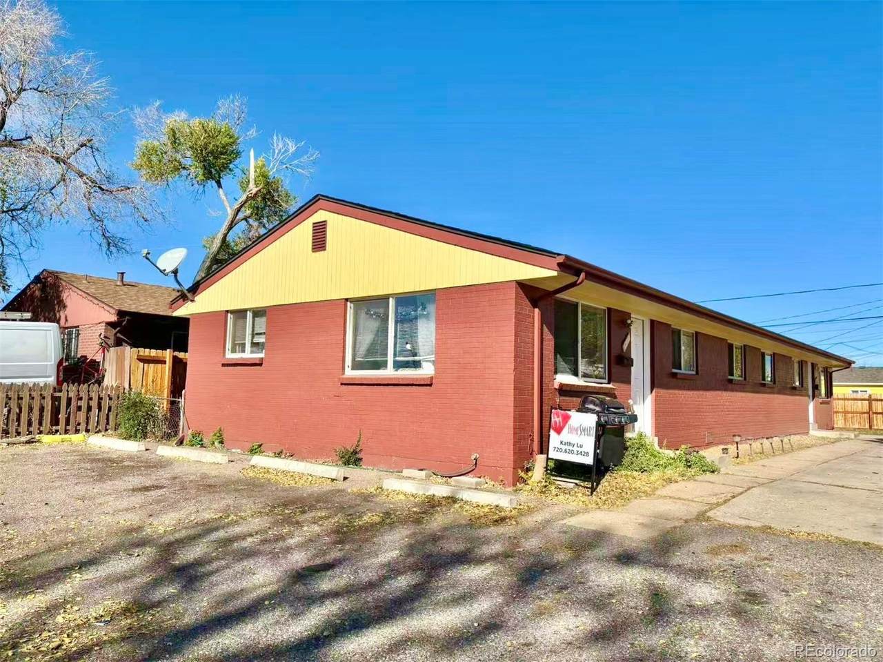 4475-4477 Dakota Avenue - Photo 1