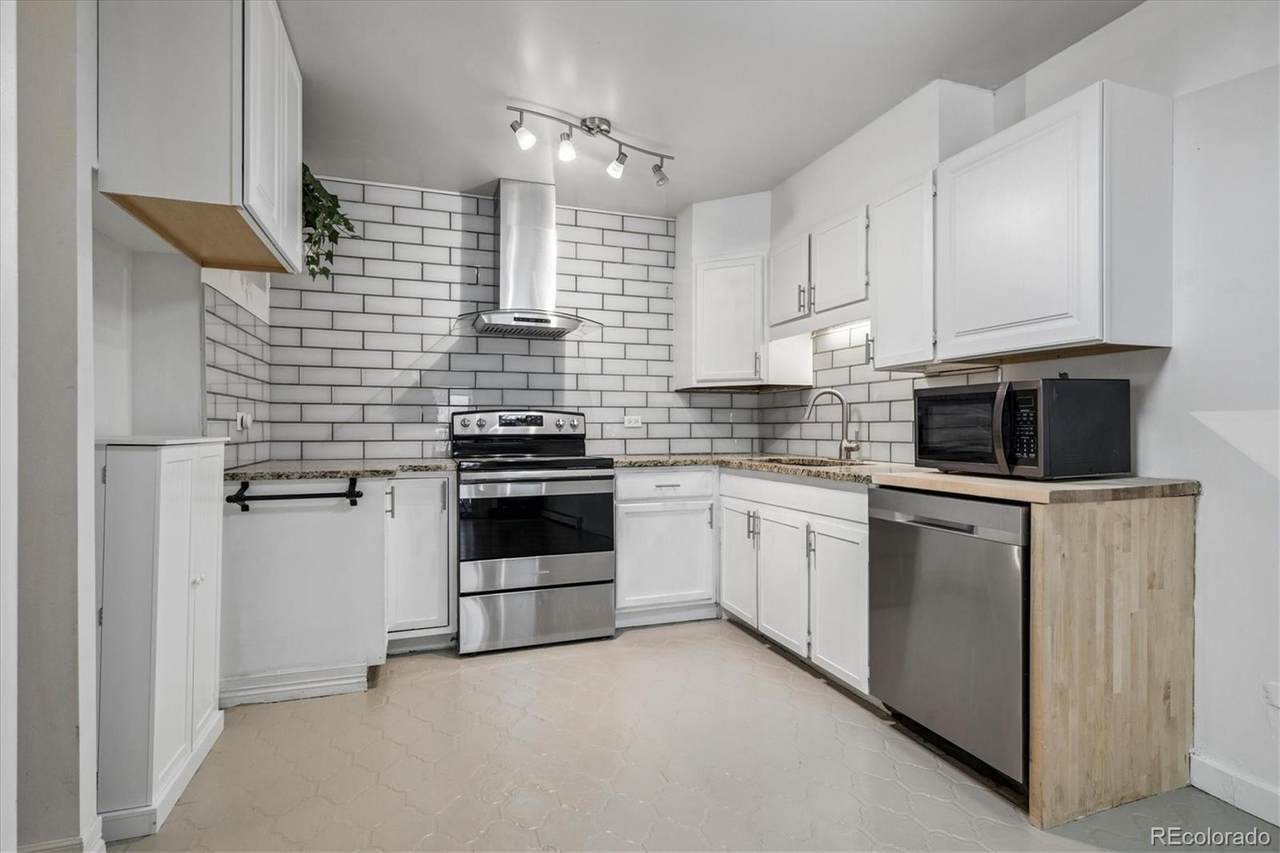 705 Alton Way - Photo 1