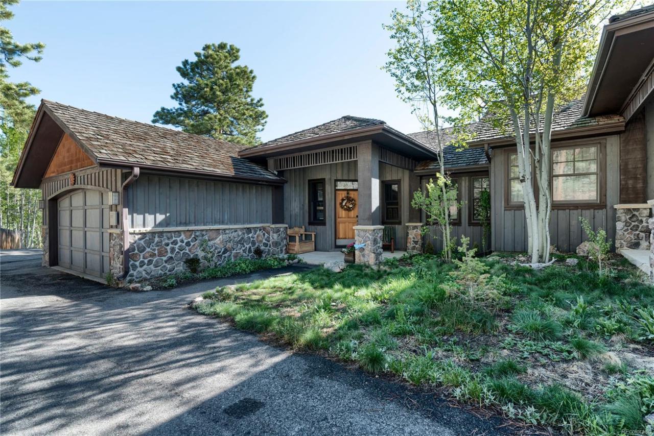 312 Juniper Court - Photo 1