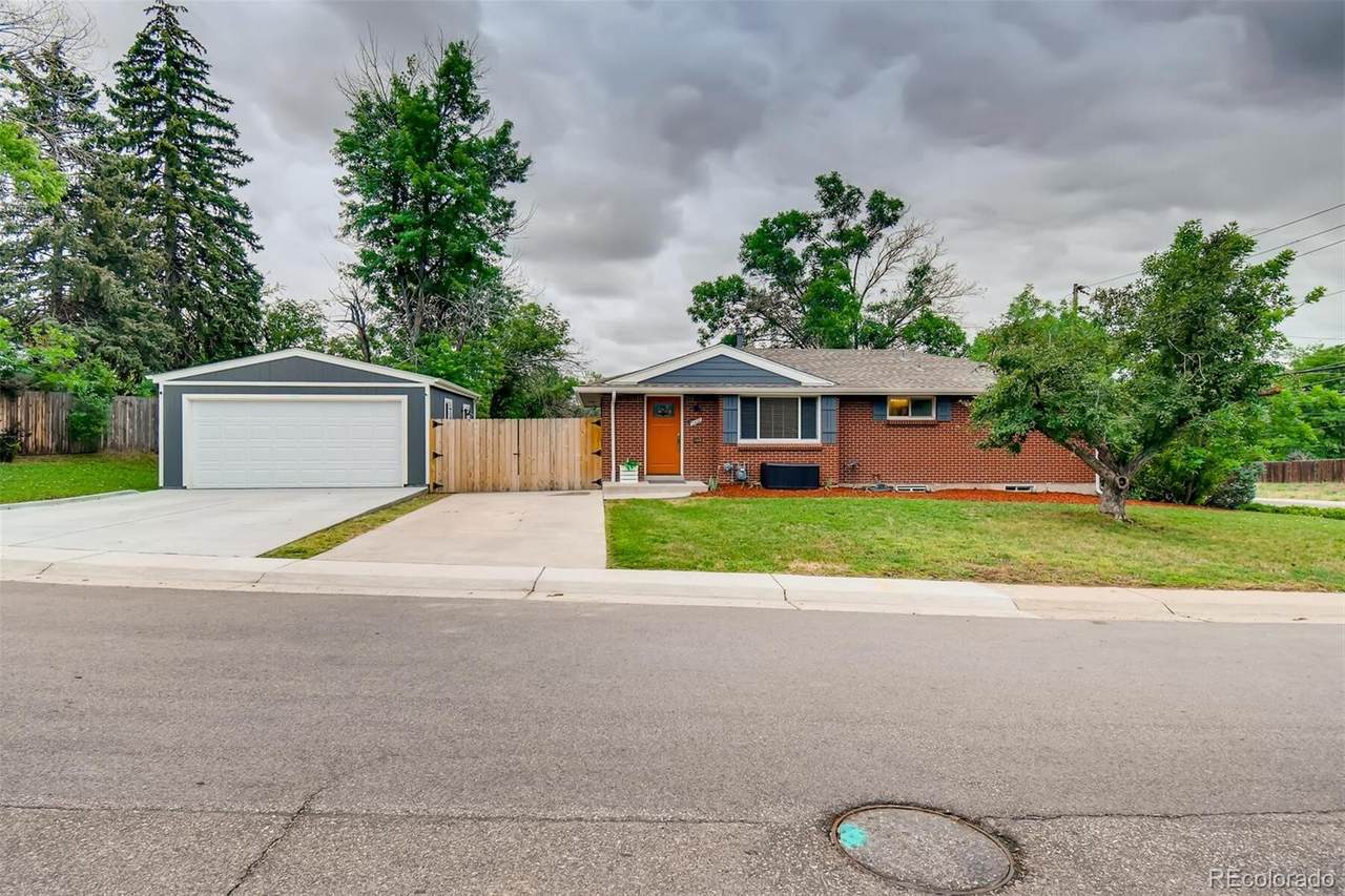 2408 Cresthill Avenue - Photo 1