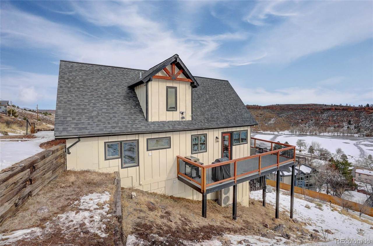4136 Edith Drive - Photo 1