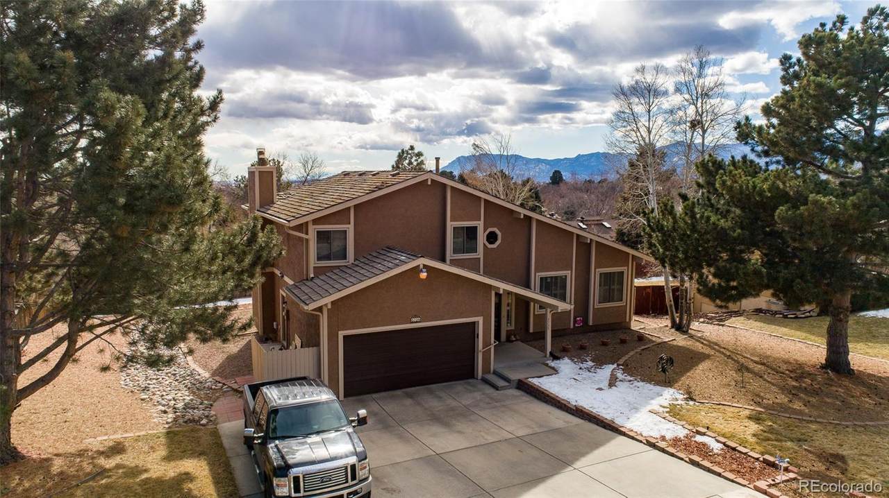 3735 Saddle Rock Road - Photo 1