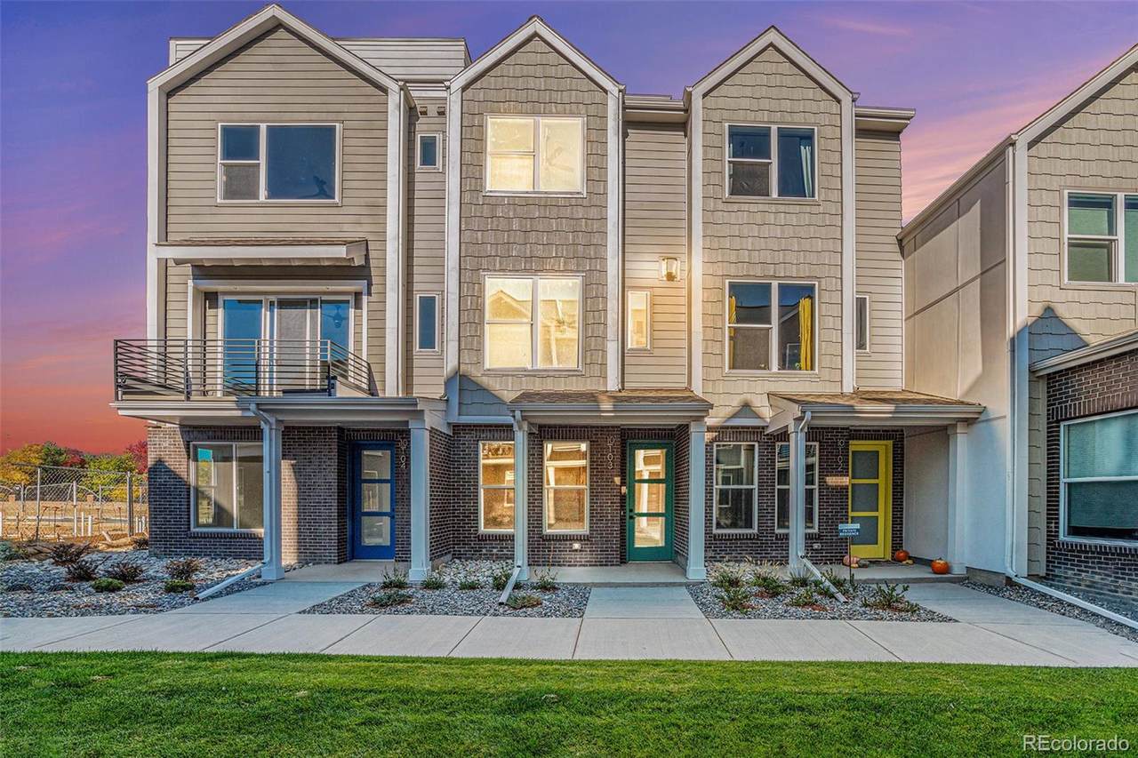 888 Valentia Street - Photo 1