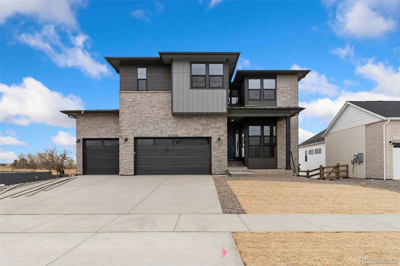 1290 Weller Street - Photo 1