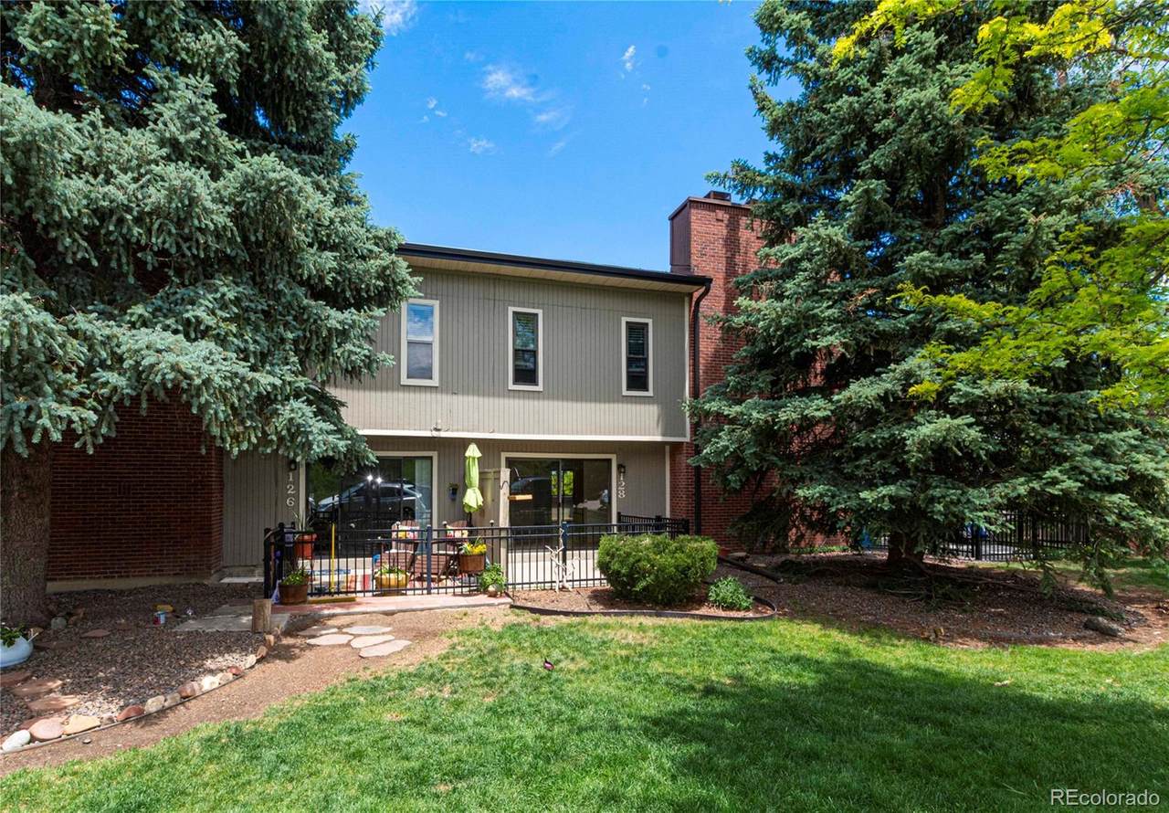 128 Holman Way - Photo 1