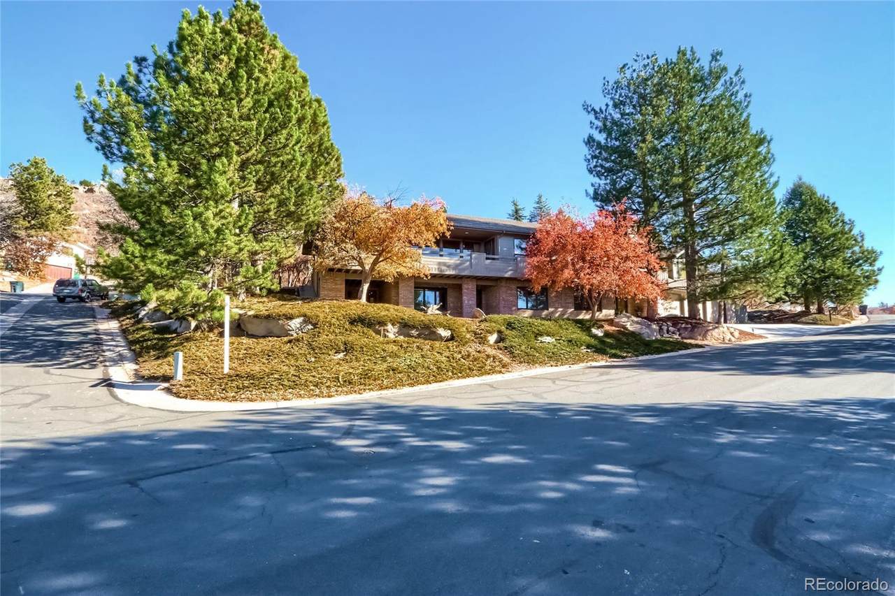 41 Oakridge Drive - Photo 1