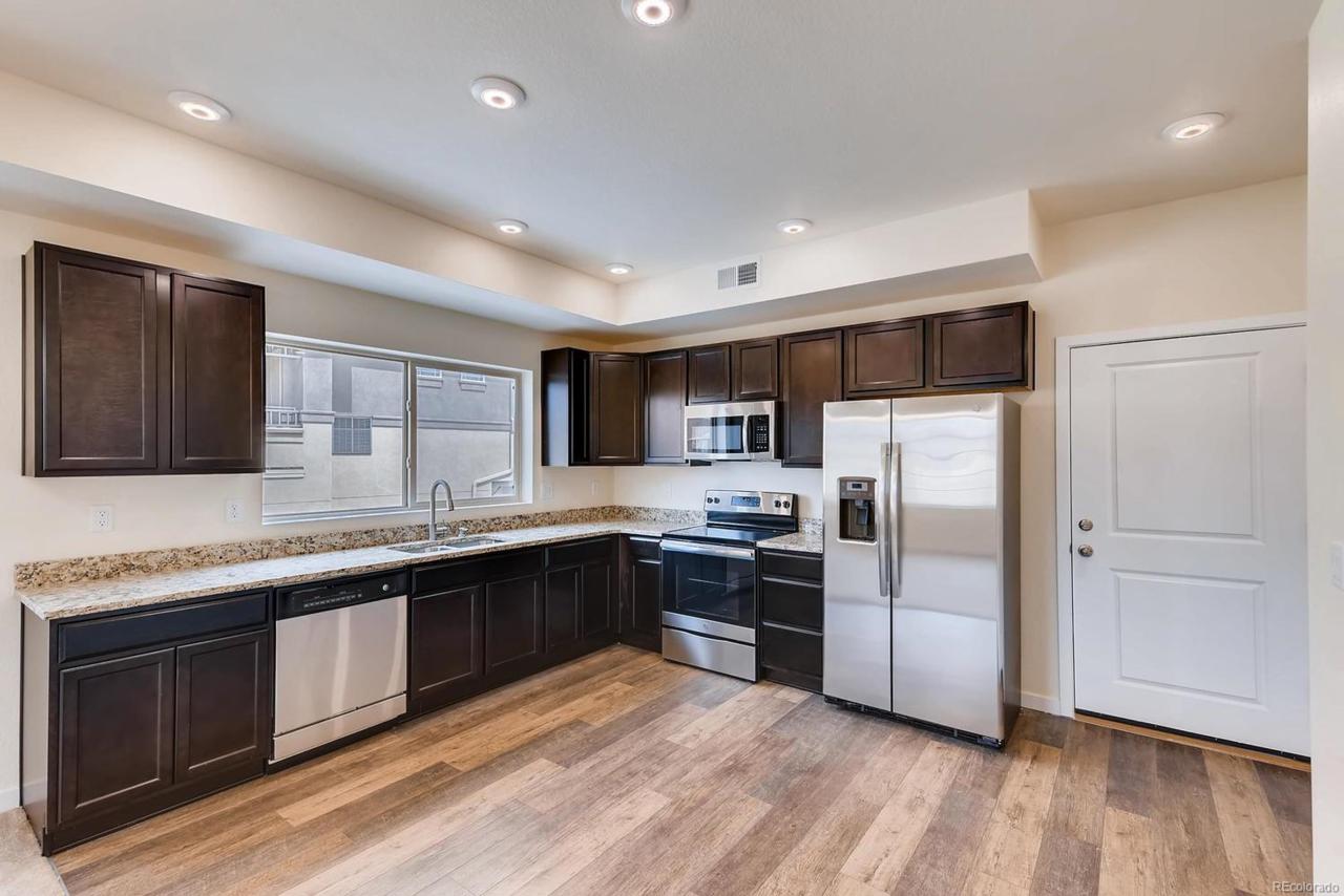 863 98th Avenue - Photo 1