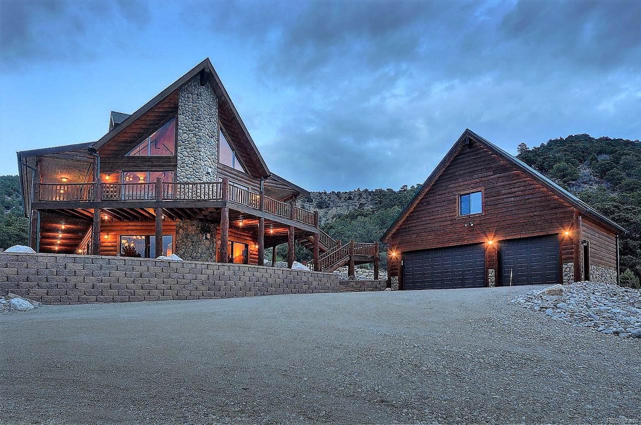 8966 Hanging Tree Drive - Photo 1