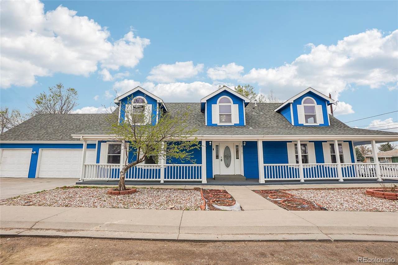 2758 Amherst Avenue - Photo 1
