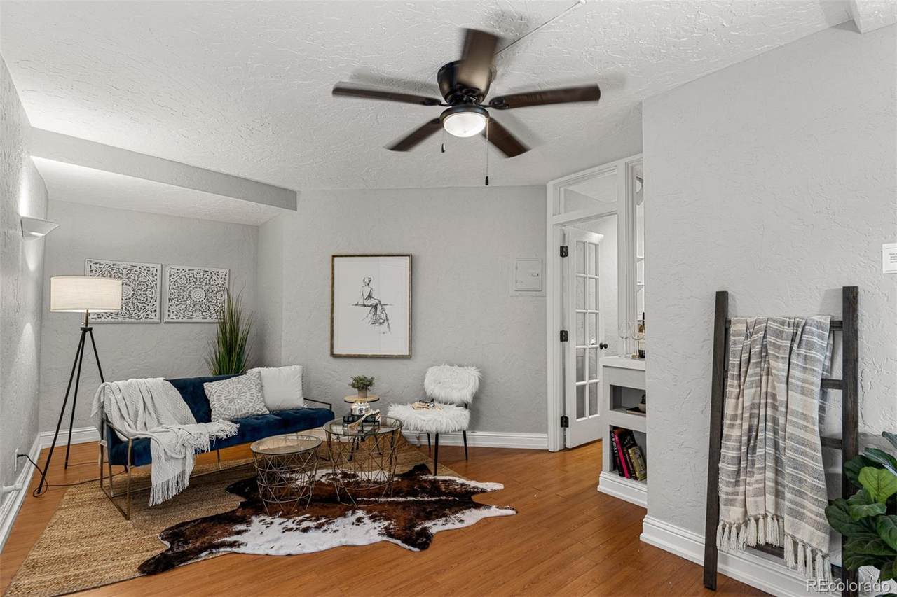 215 11th Avenue - Photo 1