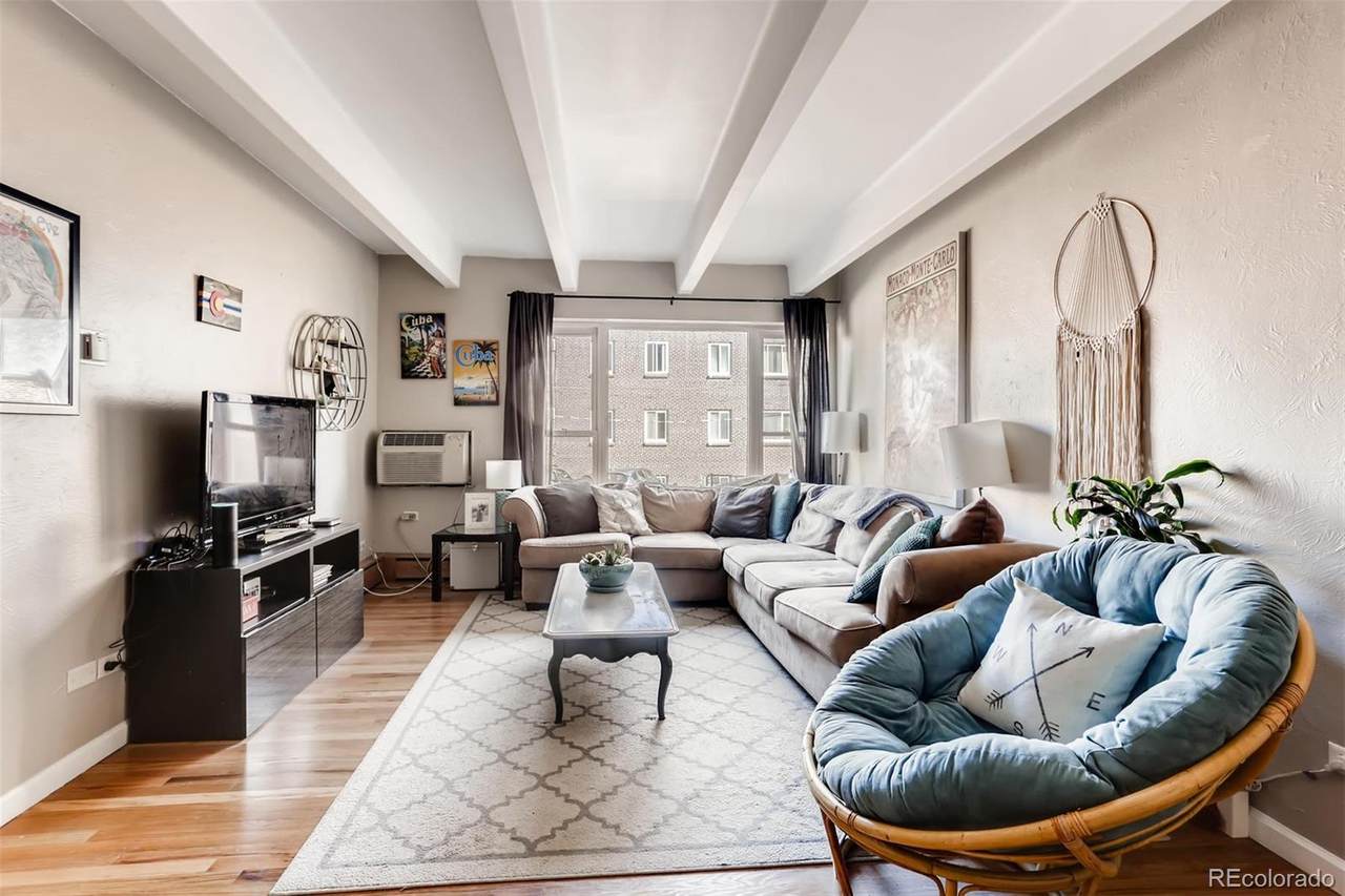 33 Corona Street - Photo 1