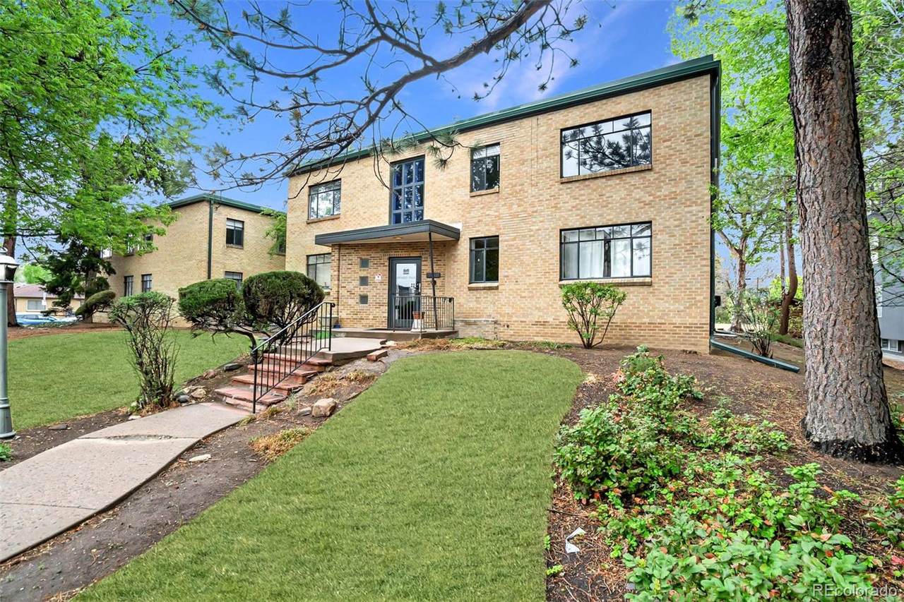 1182 Clermont Street - Photo 1