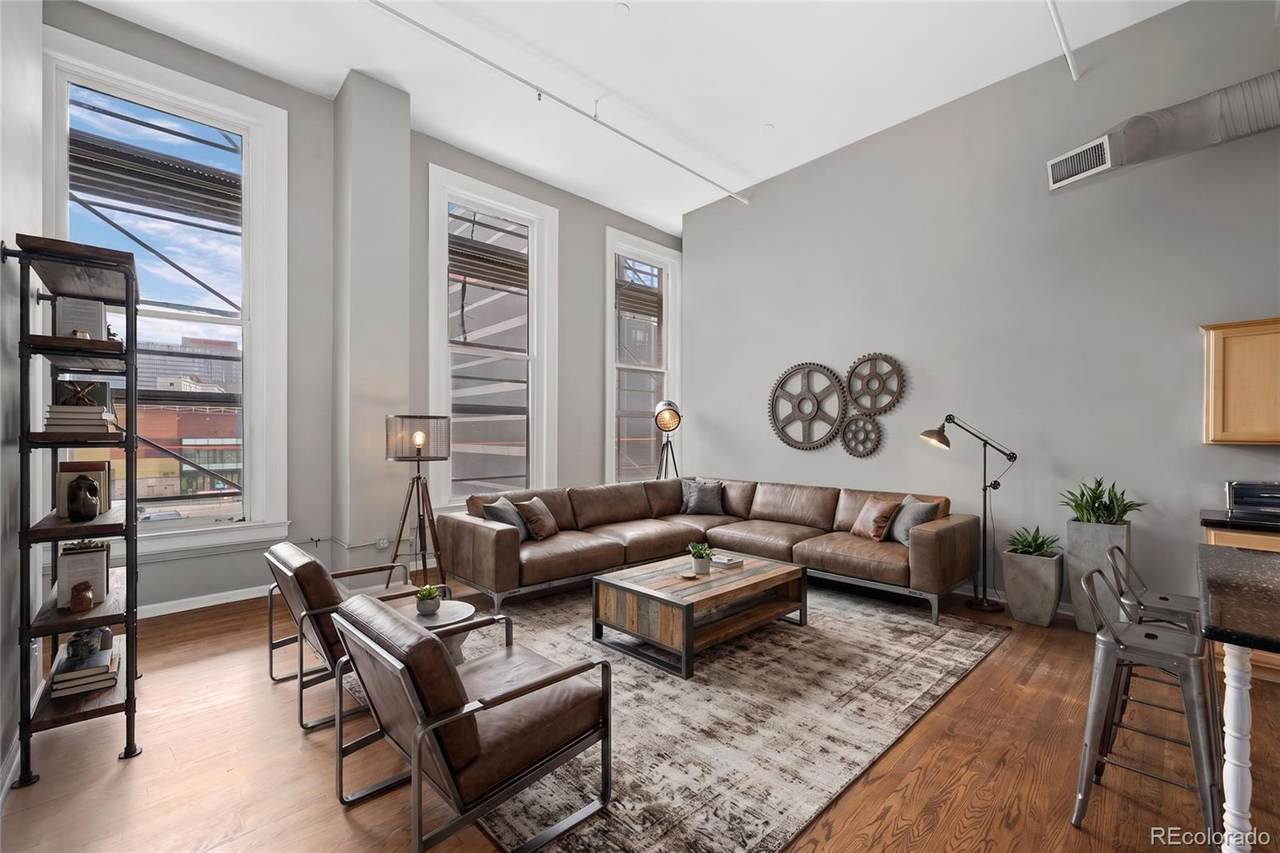 1555 California Street - Photo 1