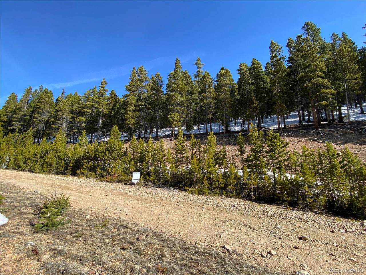 000 Lincoln Circle - Photo 1