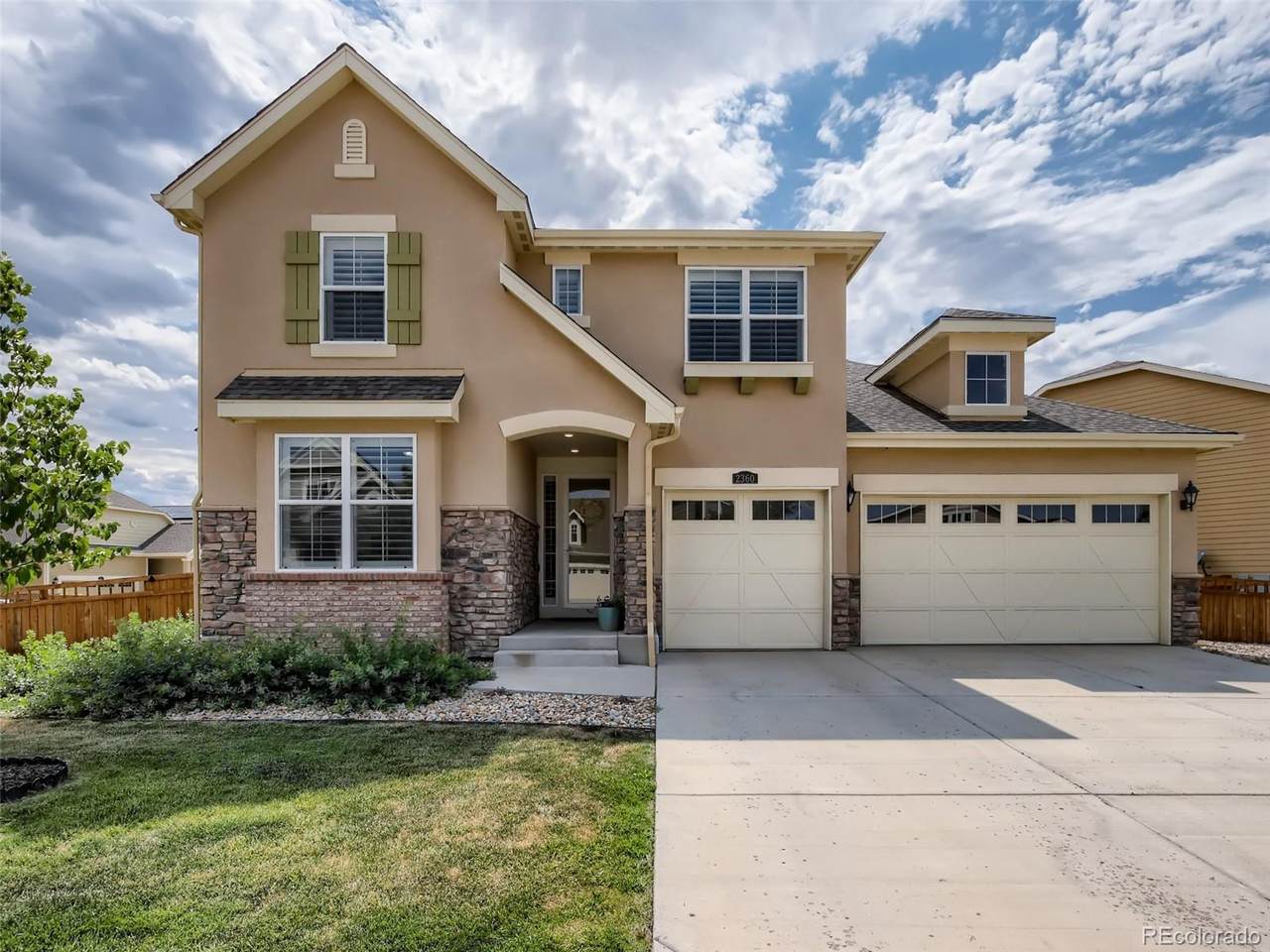 2360 Leafdale Circle - Photo 1