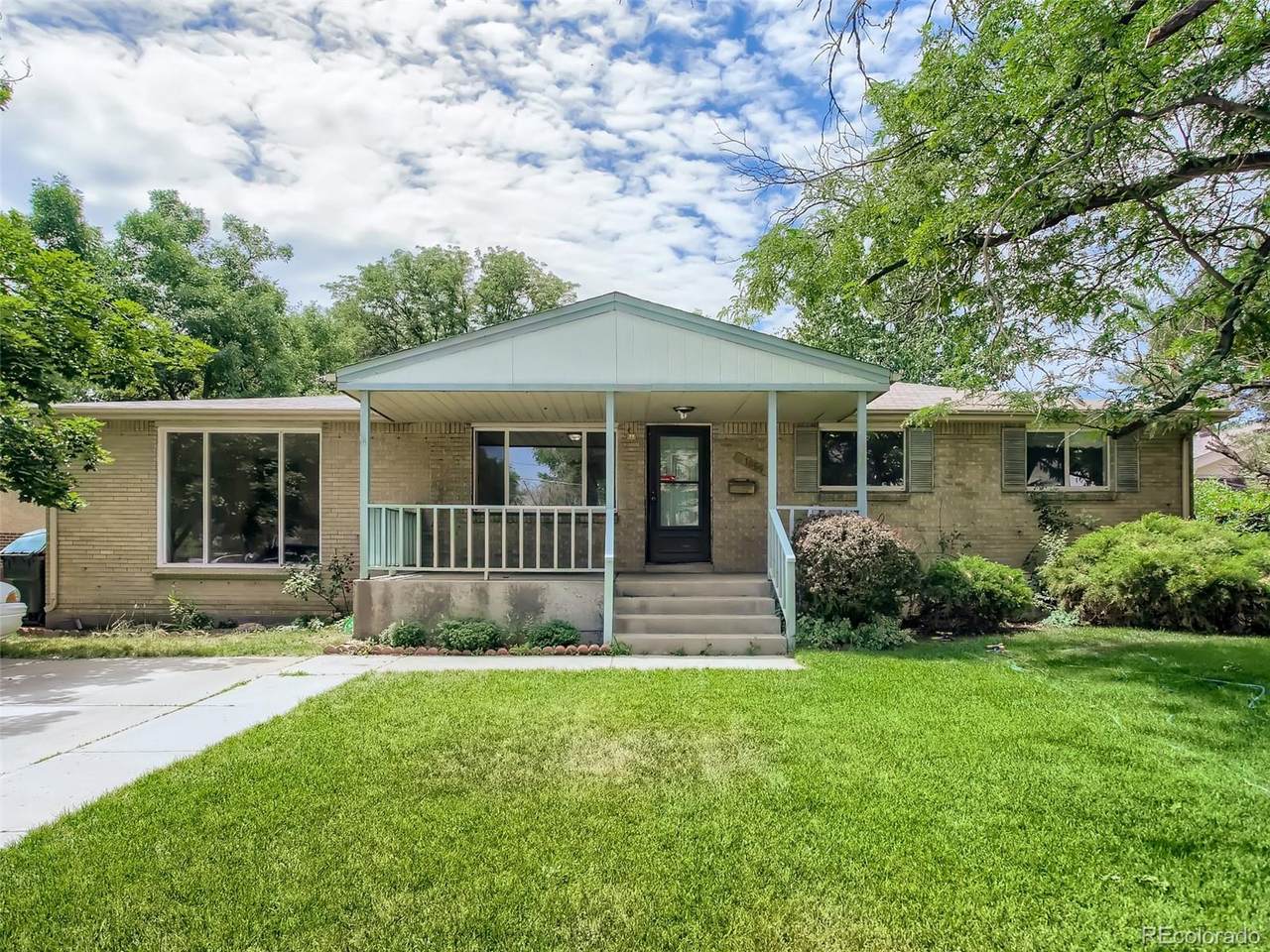 1050 Oxford Avenue - Photo 1